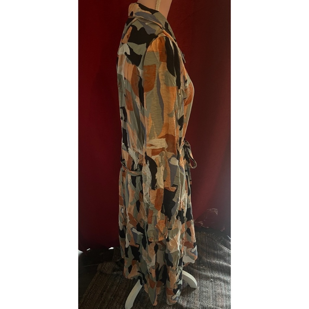 Nine West Abstract Patterned Full Button Belted Maxi Dress - Picture 3 of 5